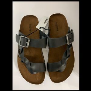 (NWT) SANDALS
